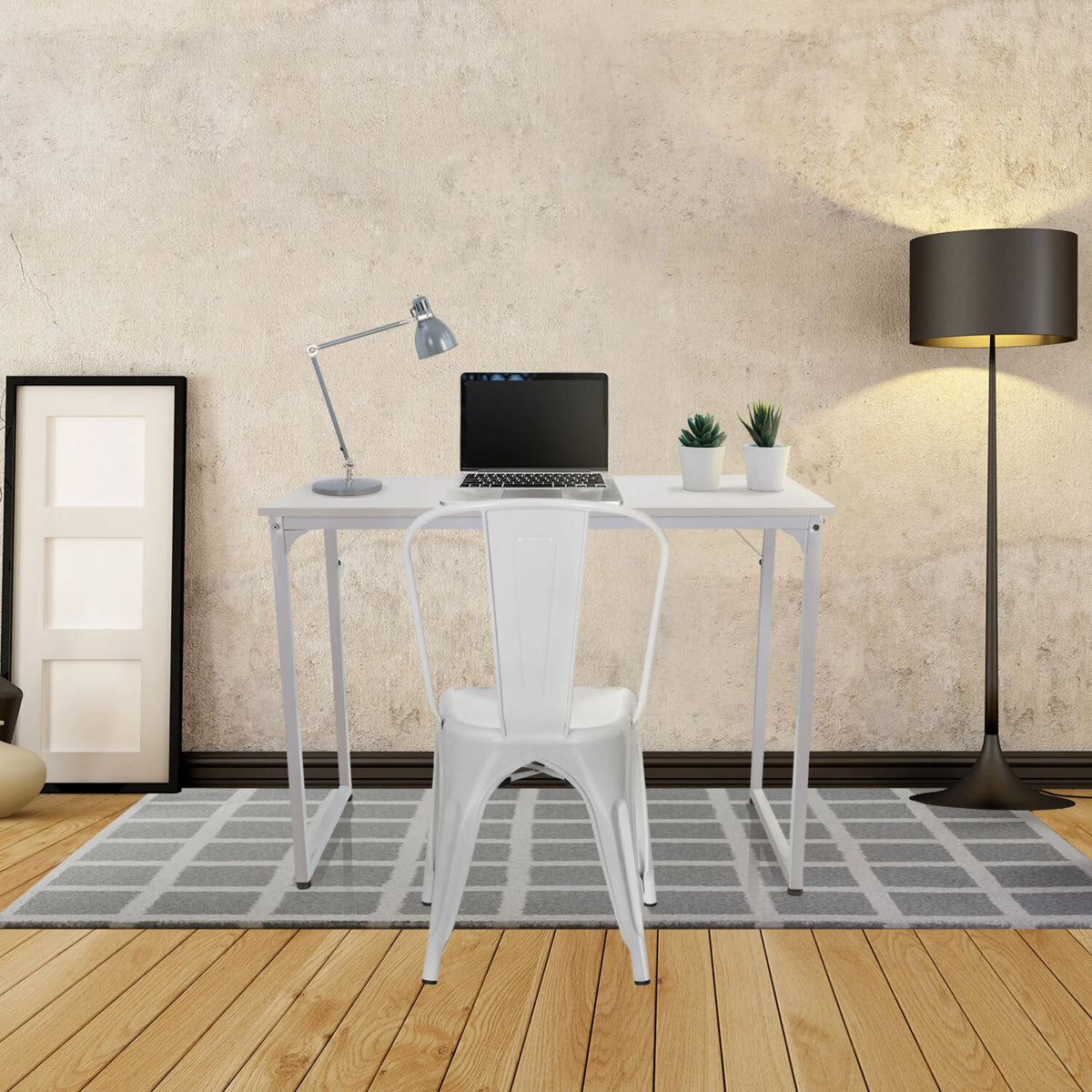Hvidt WORKSPACE I skrivebord i målene 100 × 50 cm med en matchende stol fra hjh OFFICE