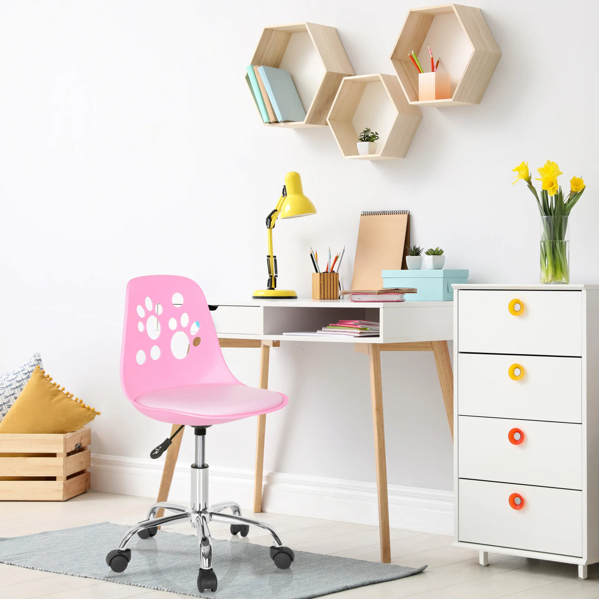Snurrestol til børn FANCY I i pink med perforeret ryglæn og hjul fra hjh OFFICE