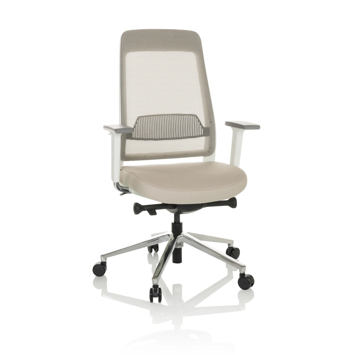 Beige Professionel kontorstol CHIARO T2 WHITE med netryg og sølvfarvet femstjernet fodkryds med hjul fra hjh OFFICE – 360-graders visning (forfra 15°)