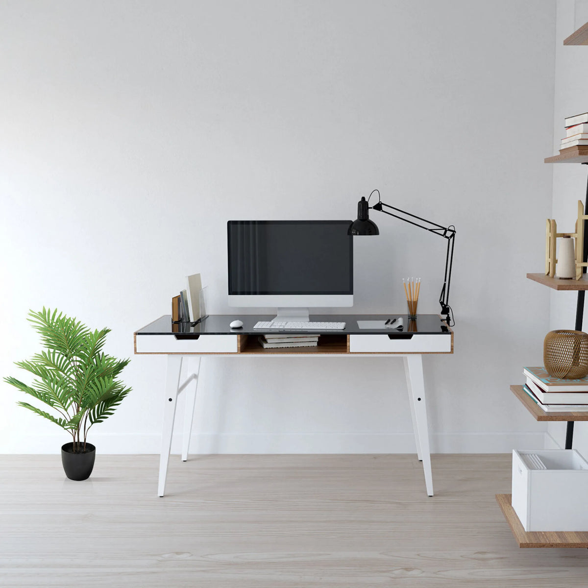 Kunstige plante ARECA i grøn farve med sort potte fra hjh OFFICE