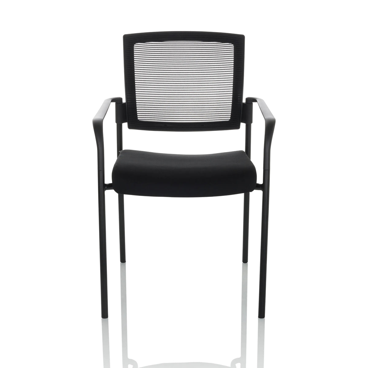 Sort gæstestol MEET B med netryg, armlæn og fire ben fra hjh OFFICE – 360-graders visning (forfra 0°)