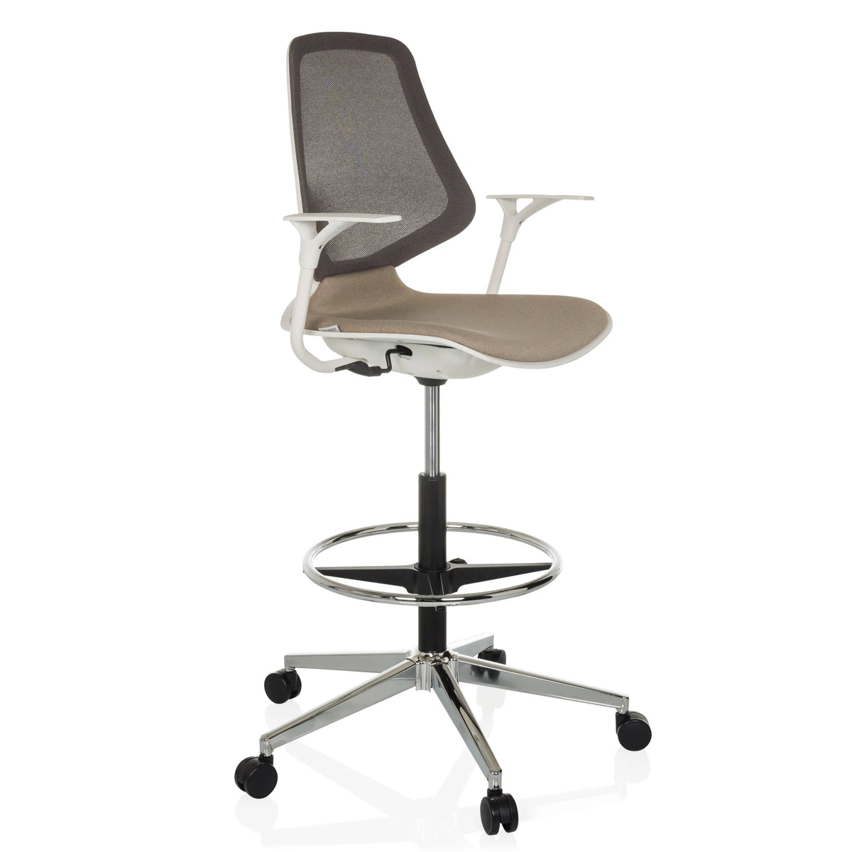 Beige diskstol TOP WORK STYLE med netryg, fodring og femhjulet fodkryds fra hjh OFFICE – 360-graders visning (skråt forfra 45°)
