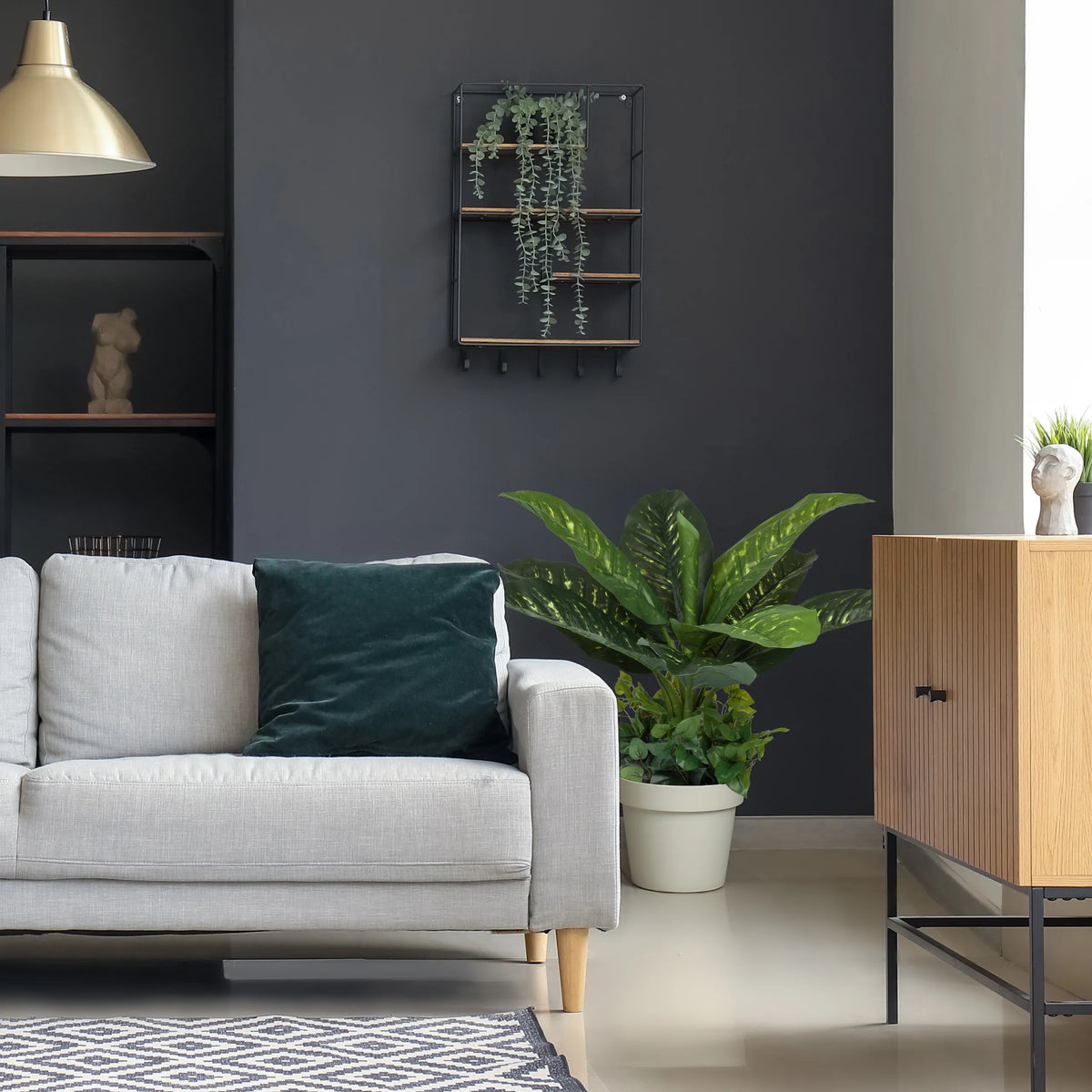 Grøn kunstige plante DIEFFENBACHIA i en hvid potte fra hjh OFFICE
