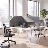 Grå bordopdeler FLEXMIUT T TOP med en længde på 160 cm på et hvidt skrivebord fra hjh OFFICE (AI-genereret billede)
