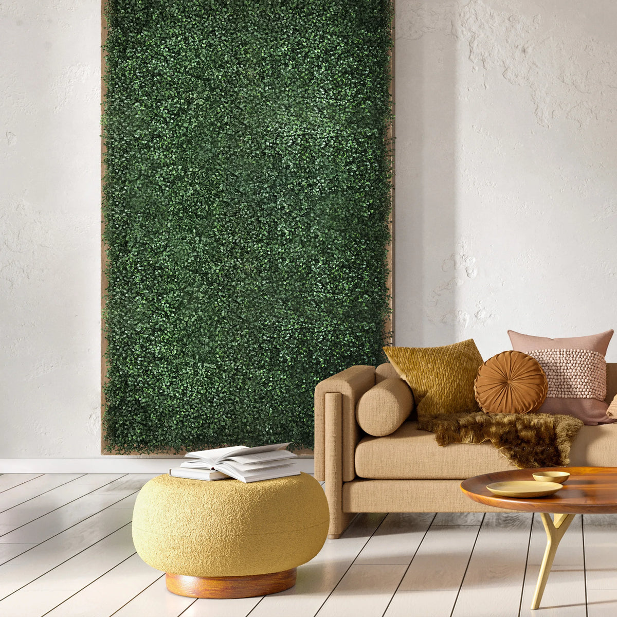 Grøn plantemåtte LEAFLUXE 1 som vertikal vægdekoration i et opholdsrum fra hjh LIVING