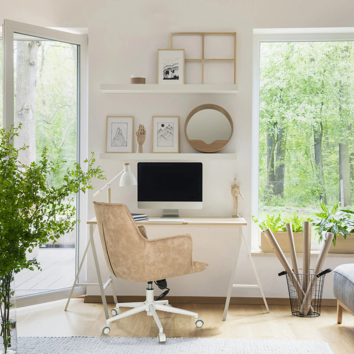 Beige Home Office kontorstol SOLAO LIFE W med hjul og hvidt stel fra hjh LIVING