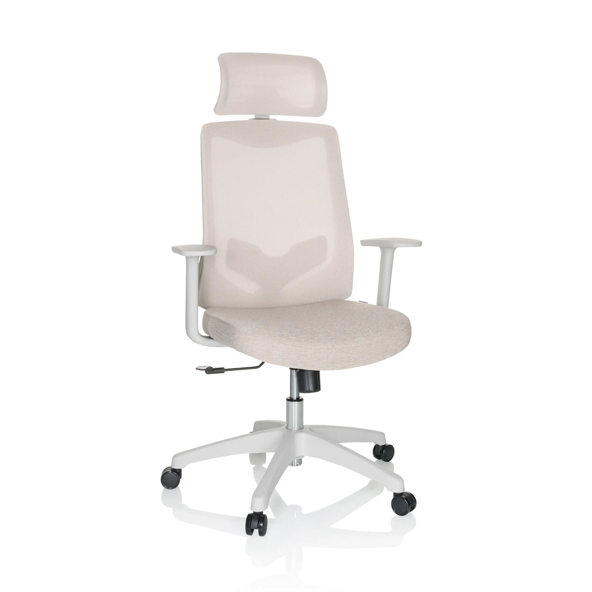 Beige Home Office kontorstol MIKEO W med nakkestøtte og hvidt femstjernet fodkryds med hjul fra hjh OFFICE – 360-graders visning (forfra 15°)