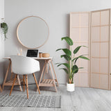 Grøn kunstige plante STRELITZIA i en hvid potte i et lyst rum fra hjh OFFICE