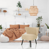 Beige Loungelænestol MANISO med quiltet ryglæn og sorte ben fra hjh LIVING