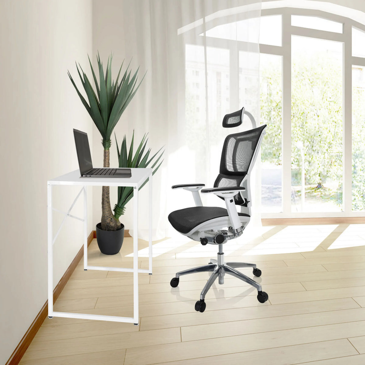 Hvidt skrivebord EASY UP H I i målene 78 x 46 cm fra hjh OFFICE