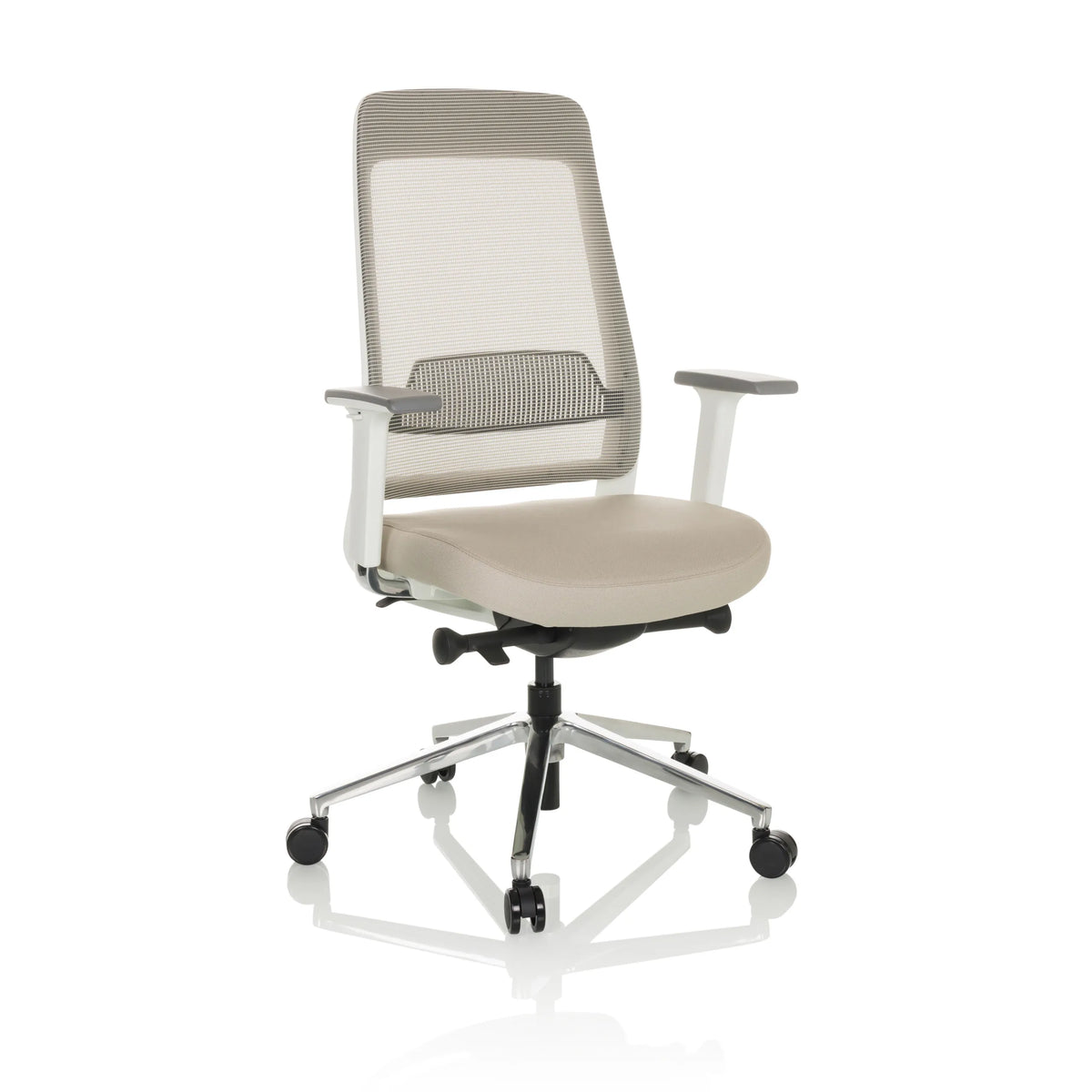Beige Professionel kontorstol CHIARO T2 WHITE med netryg og sølvfarvet femstjernet fodkryds med hjul fra hjh OFFICE – 360-graders visning (skråt forfra 30°)