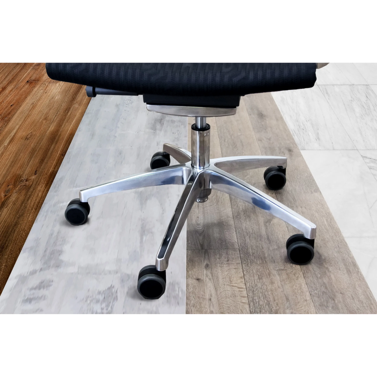 Fünfstrahlkreuz mit schwarzen Stuhlrollen 5x ROLO 10mm/65mm aus poliertem Metall auf einem Holzboden von hjh OFFICE