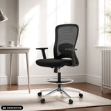 Sort Top Work 44 arbejdsstol med netryglæn og fodring fra hjh OFFICE (AI-genereret billede)