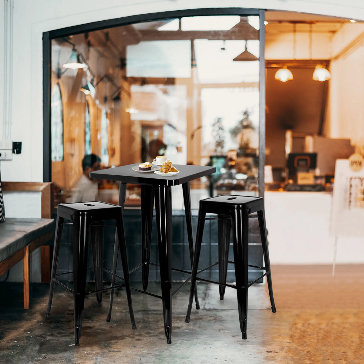Sort Bardisk VANTAGGIO HIGH T med to matchende barstole fra hjh OFFICE