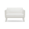 Hvid loungesofa ARUBA som to-personers sofa med sølvfarvet metalstel fra hjh OFFICE
