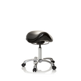 Schwarzer Sattelhocker ORTHO SIT mit Fußkreuz und fünf Rollen von hjh OFFICE – 360-Grad-Ansicht (Frontansicht 20°)