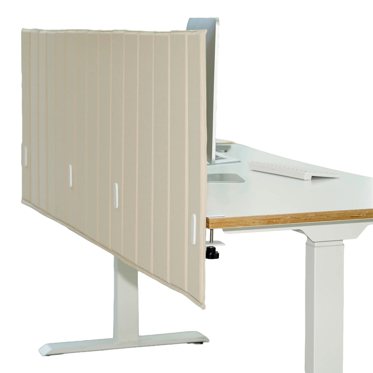 Beige bordopdeler FLEXMIUT ROLL med lodrette syninger på et skrivebord fra hjh OFFICE