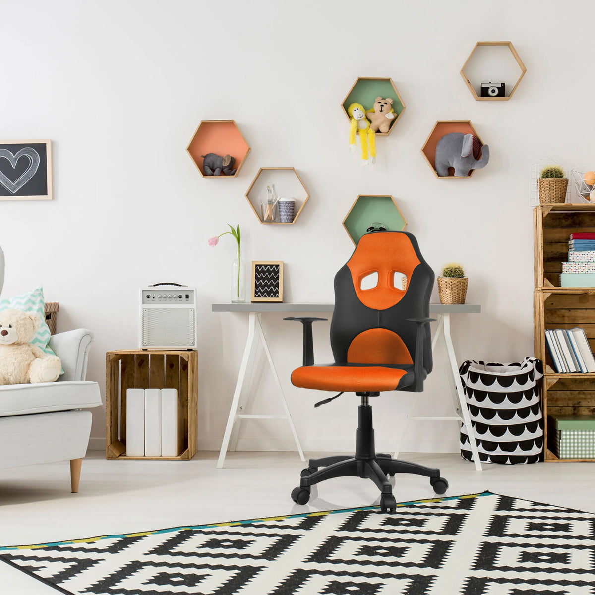 Snurrestol til børn KID GAME AL i sort og orange med hjul og armlæn fra hjh OFFICE