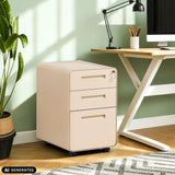 Beige COLOR PLUS I rullecontainer i metal med tre skuffer og hjul fra hjh OFFICE (AI-genereret billede)