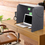 Grå filt bordopdeler FLEXMIUT FOLD med integreret sidelomme på et skrivebord fra hjh OFFICE