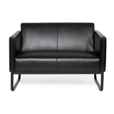 Sort loungesofa BALI BLACK som to-personers sofa med armlæn og metalstel fra hjh OFFICE – 360-graders visning (forfra 0°)