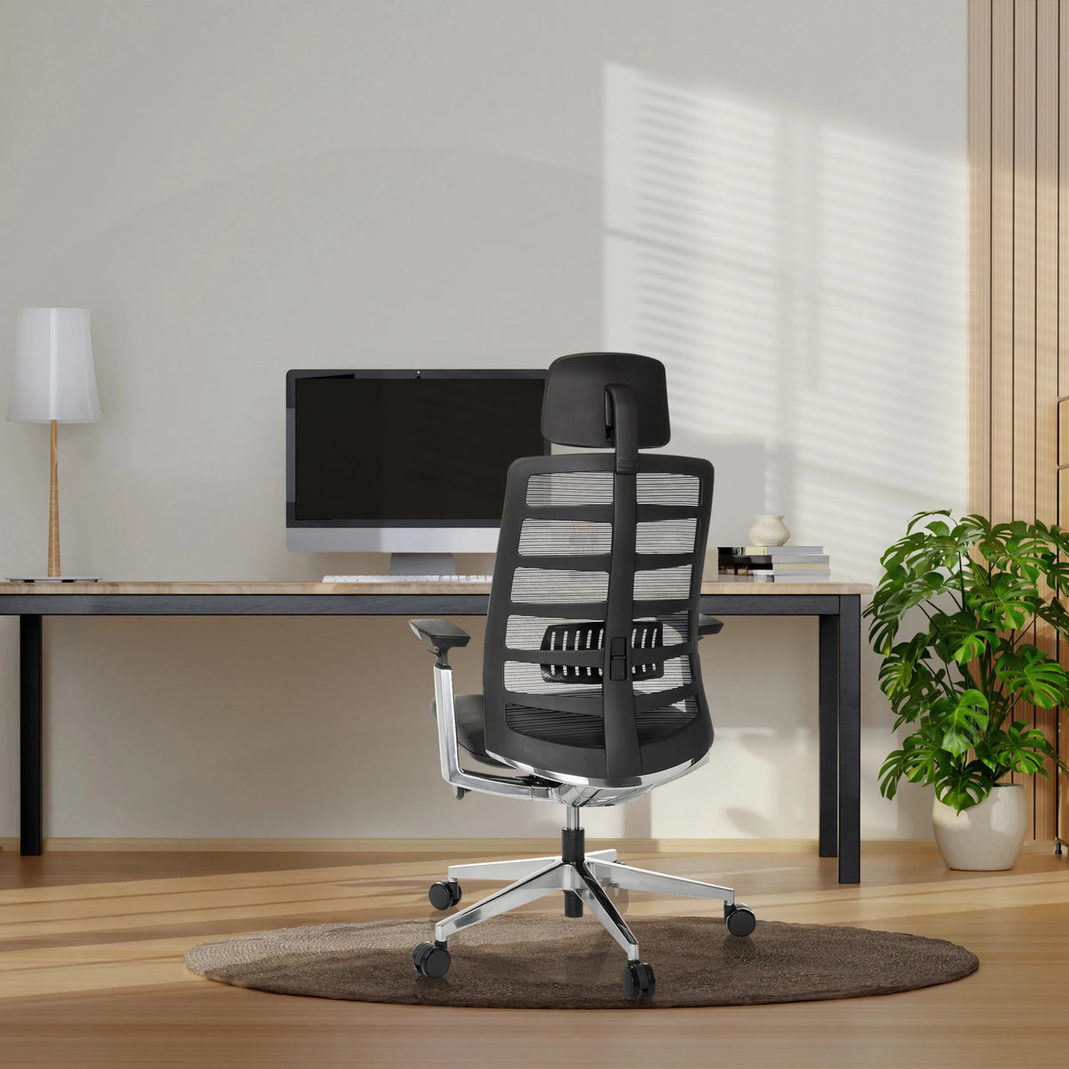 Sort High End kontorstol SPINIO ELITE L med netryglæn og nakkestøtte fra hjh OFFICE