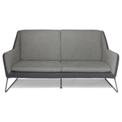 Lysegrå loungesofa LAGUN med mørkegrå detaljer og slanke metalben fra hjh OFFICE