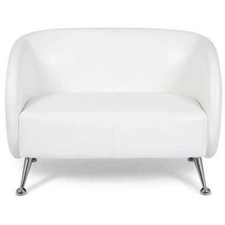 Hvid loungesofa ST. LUCIA som to-personers sofa med blanke metalfødder fra hjh OFFICE