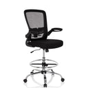 Sort diskstol VENDO WORK med netryglæn og blank fodstøtte fra hjh OFFICE